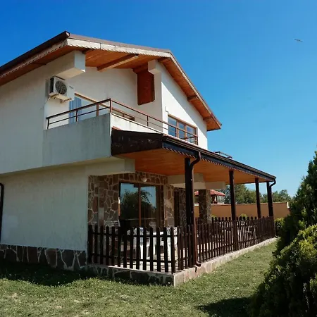 فندق Vemara Club And - Free Parking And Free Access 3*