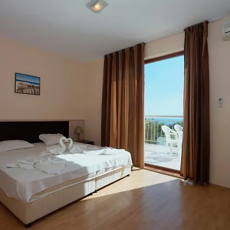 מלון Vemara Club And - Free Parking And Free Access