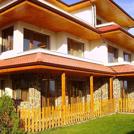 Vemara Club And - Free Parking And Free Access 3*