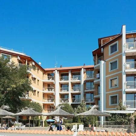 Vemara Club And - Free Parking And Free Access فندق