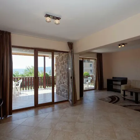 Vemara Club And - Free Parking And Free Access מלון