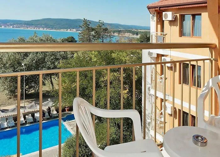 Vemara Club And - Free Parking And Free Access 3* Obsor