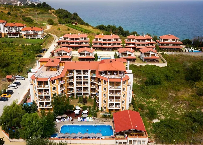 Hotel Vemara Club And - Free Parking And Free Access