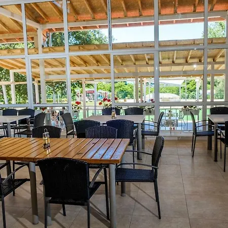 Vemara Club And - Free Parking And Free Access 3* Обзор