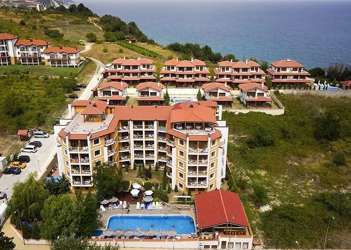 Vemara Club And - Free Parking And Free Access