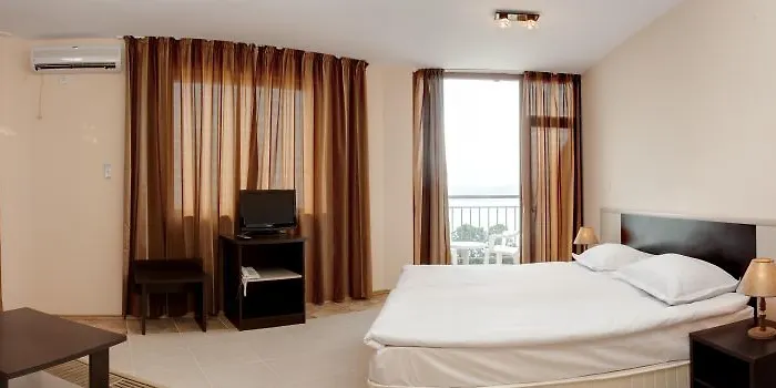 Vemara Club And - Free Parking And Free Access 3* Obzor