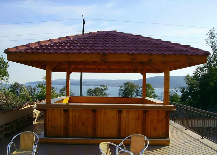 Vemara Club And - Free Parking And Free Access Отель Обзор